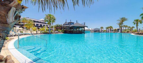 8 daagse vliegvakantie naar H10 Rubicon Palace in playa blanca, canarische eilanden