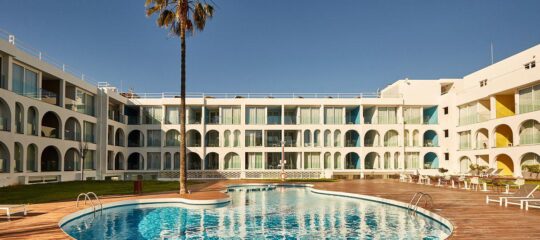Ebano Apartments